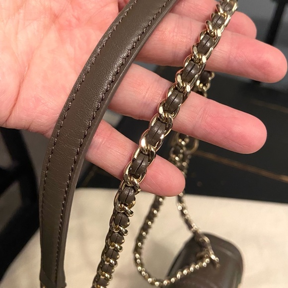 Tory Burch Fleming Small Convertible Shoulder Bag - Picture 10 of 11